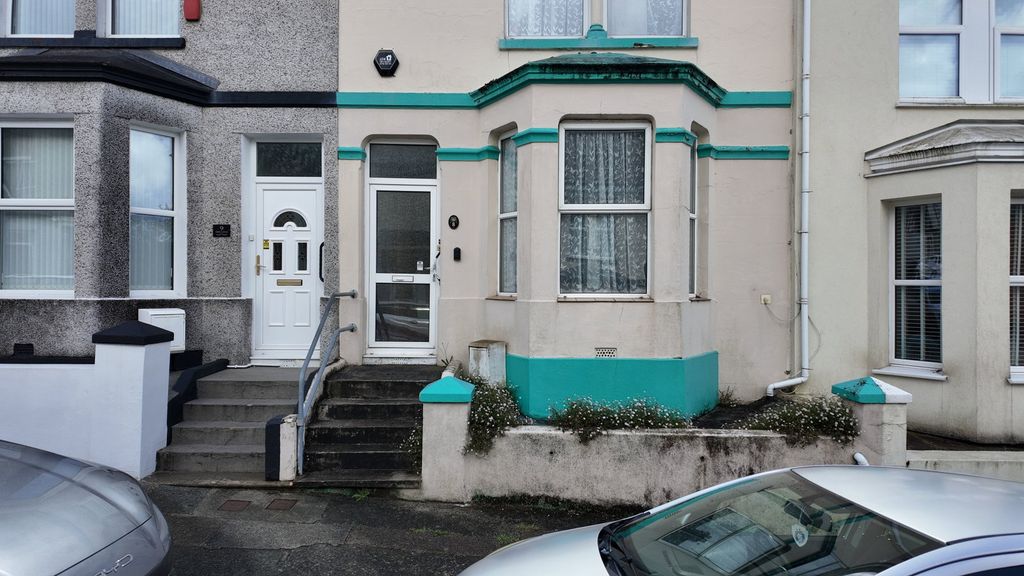 Property photo 1 of 13