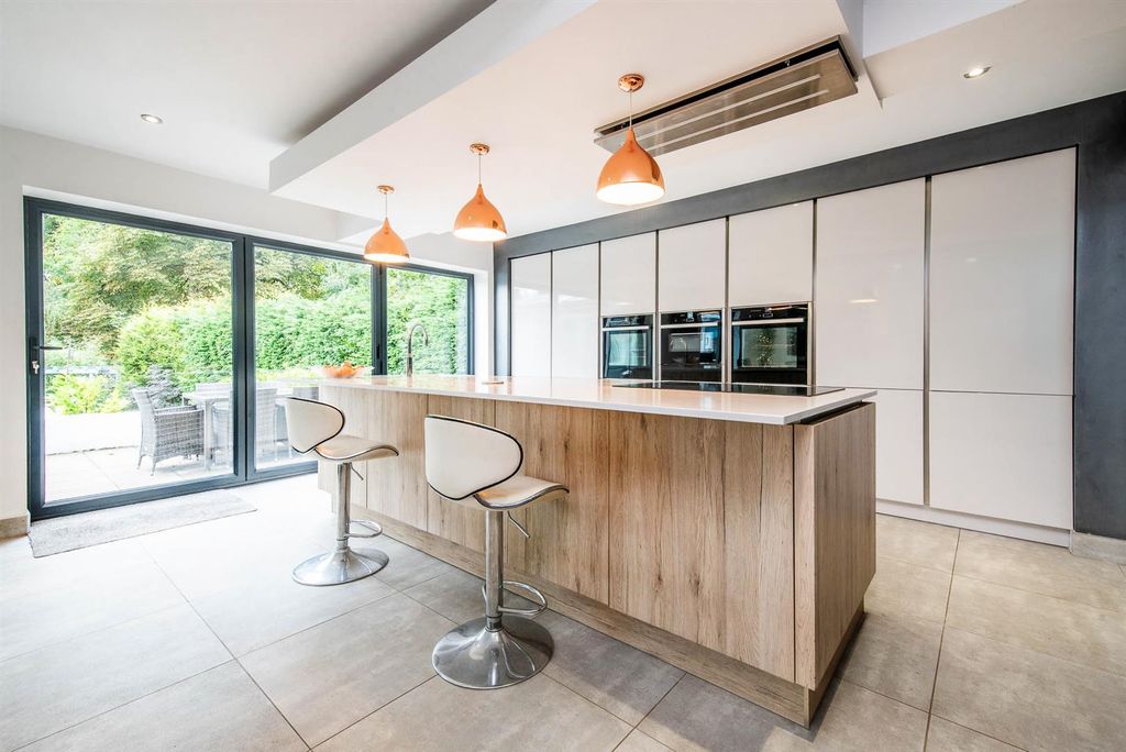 Property photo 2 of 38 Kitchen/Diner