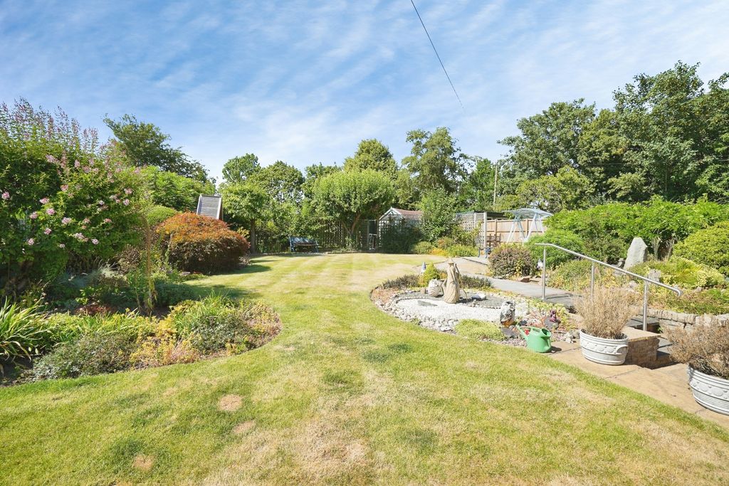 Property photo 2 of 24 Pbox-Img.Jpg