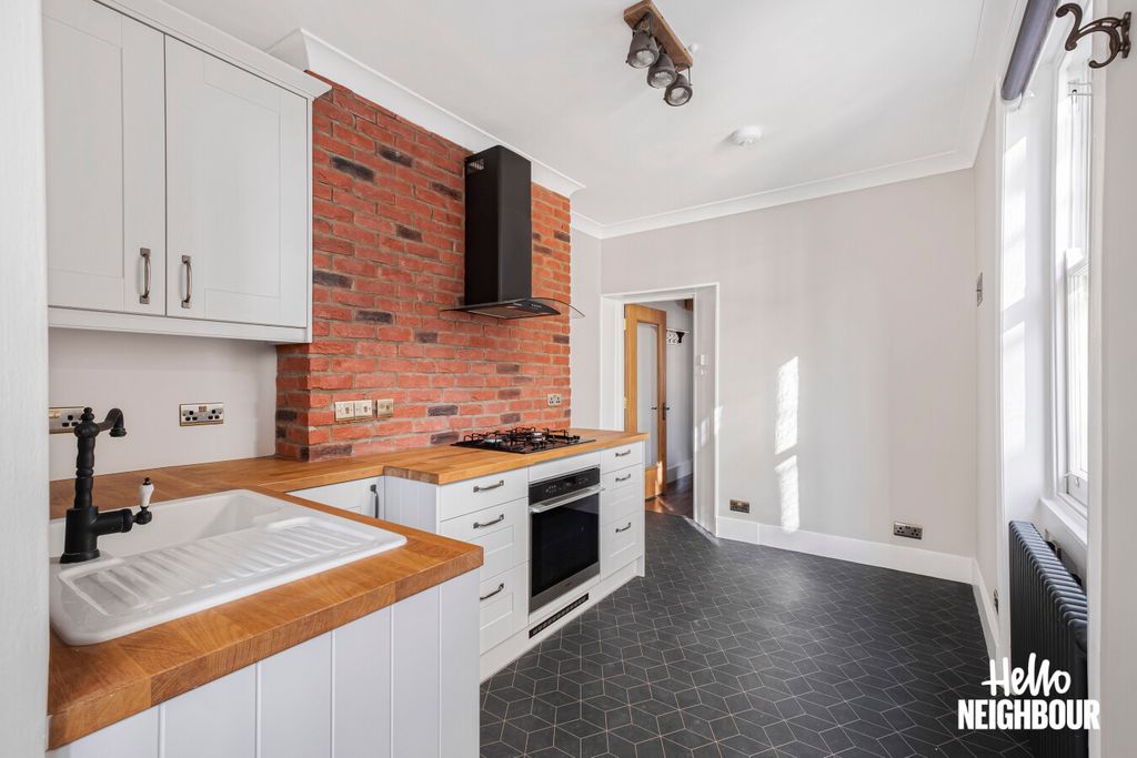 Property photo 2 of 21 Photo 1