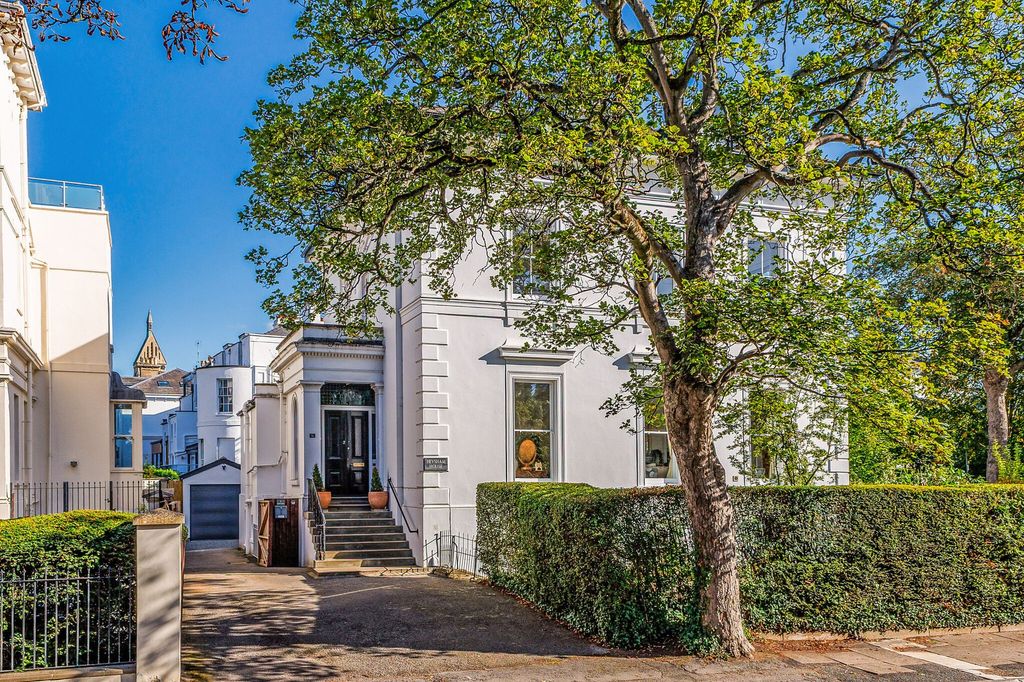 Property photo 1 of 25