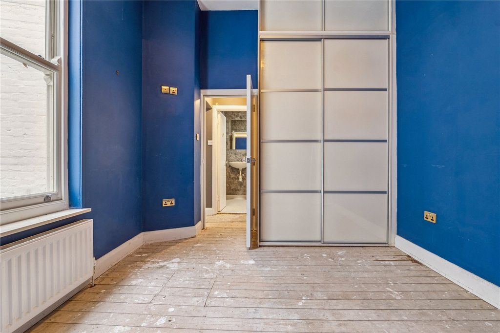 Property photo 3 of 7 Picture No. 10