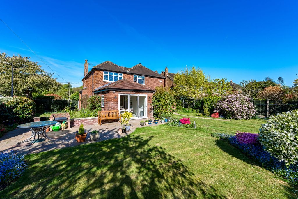 Property photo 3 of 42