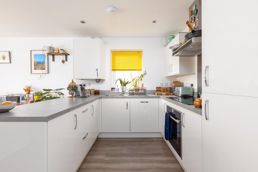 Property photo 3 of 32 27 Mayors Road, Bs49--19.Jpg