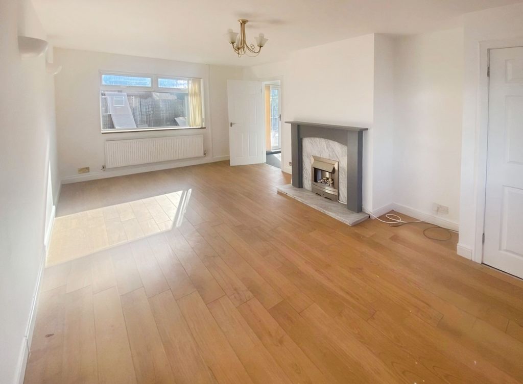 Property photo 1 of 16 5350820