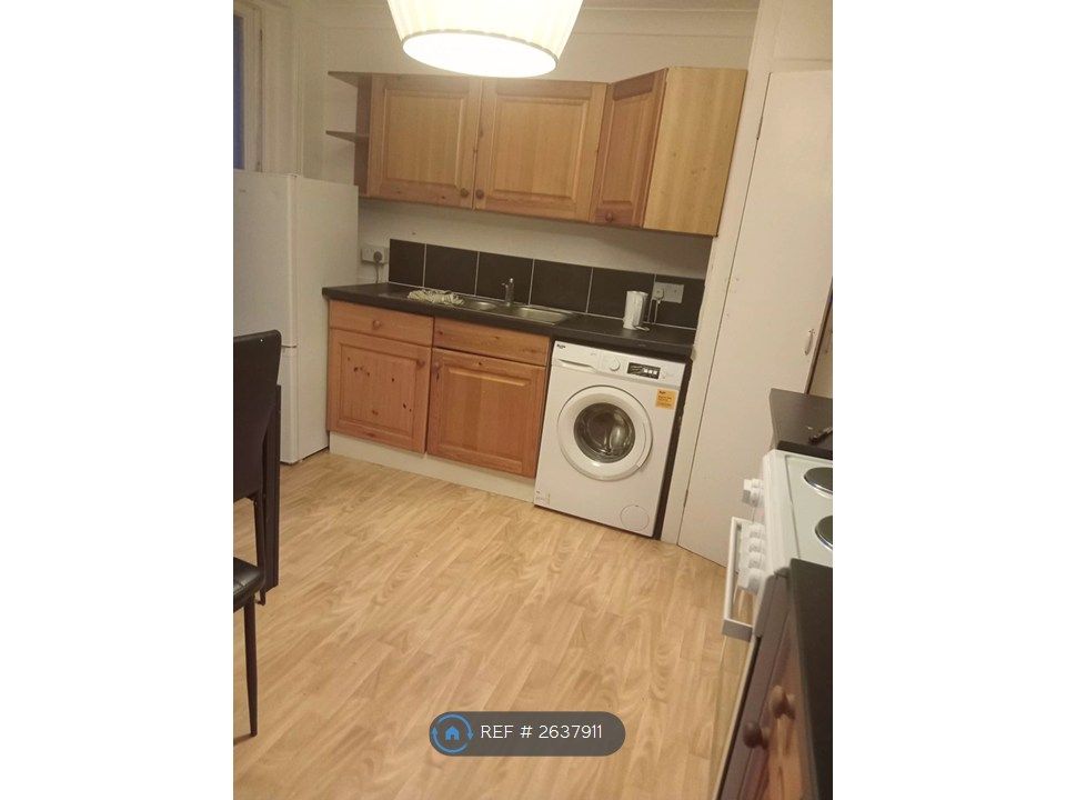 Property photo 2 of 10 New Carpet: Available