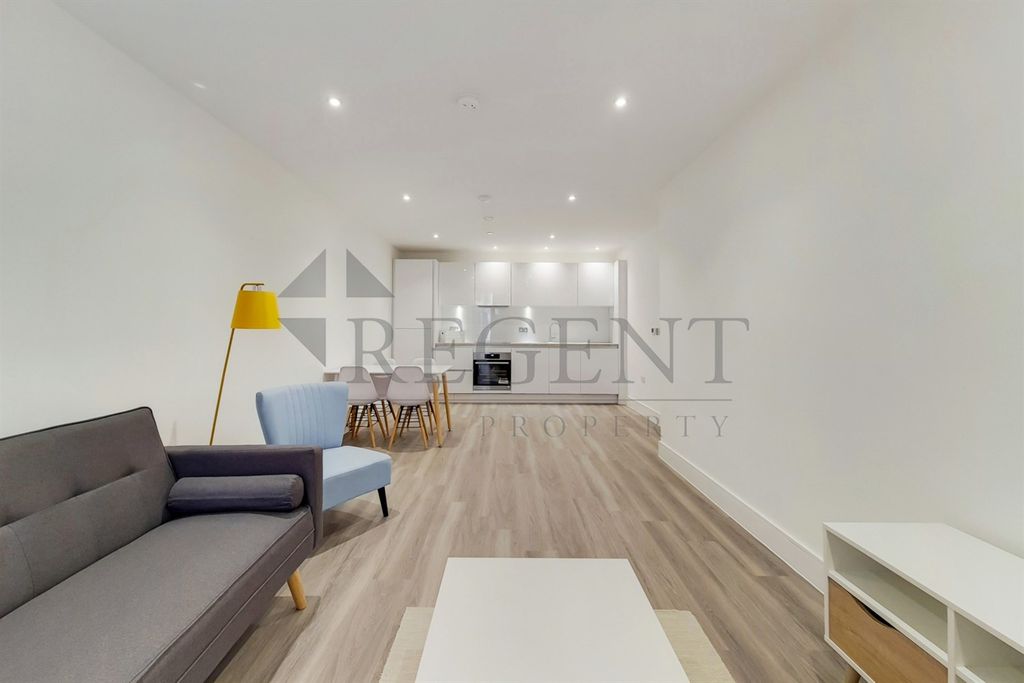 Property photo 2 of 13 Reception