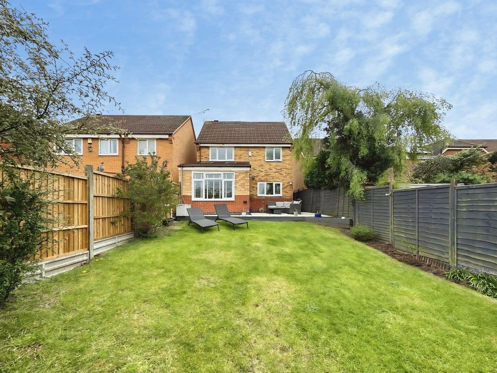 Property photo 2 of 16 Garden