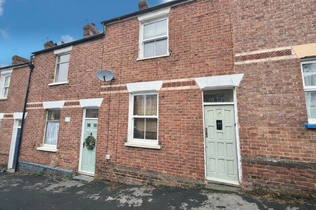 Property photo 1 of 9