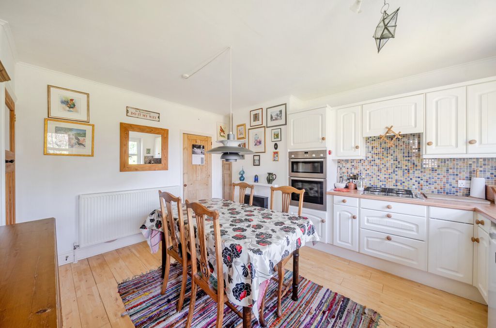 Property photo 2 of 26 1409799-15-6A0F71...