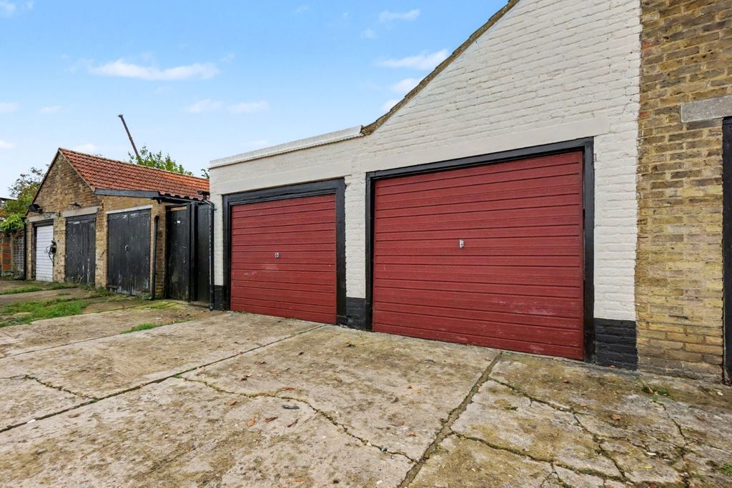 Property photo 3 of 24 4625507