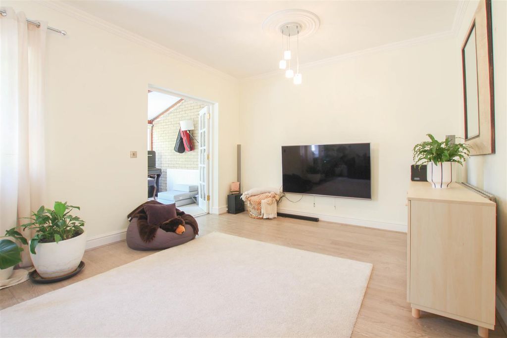 Property photo 2 of 20 Img_5105.Jpg