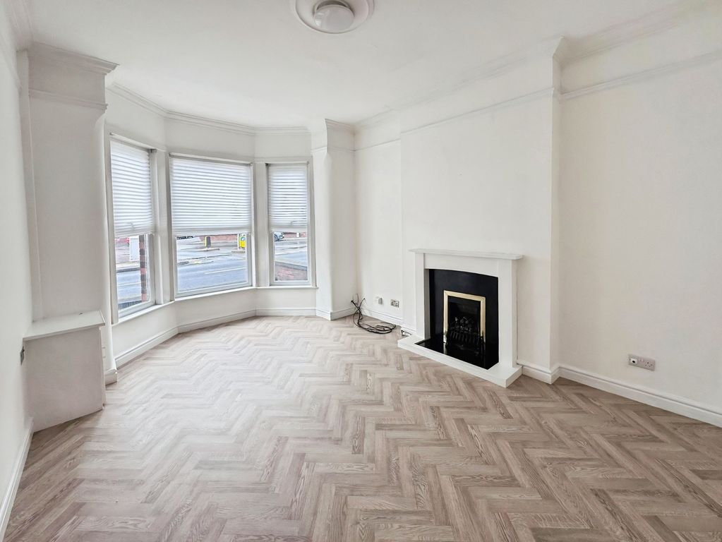 Property photo 2 of 14 Pbox-Img.Jpg