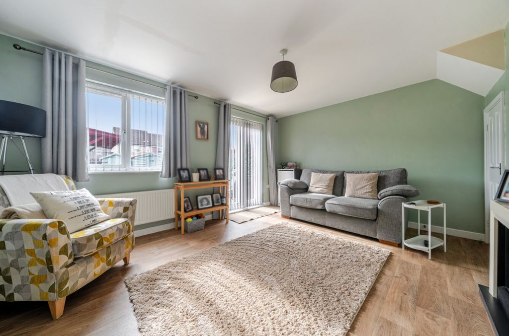 Property photo 3 of 20 1516710-7-1A07c61Becc5A