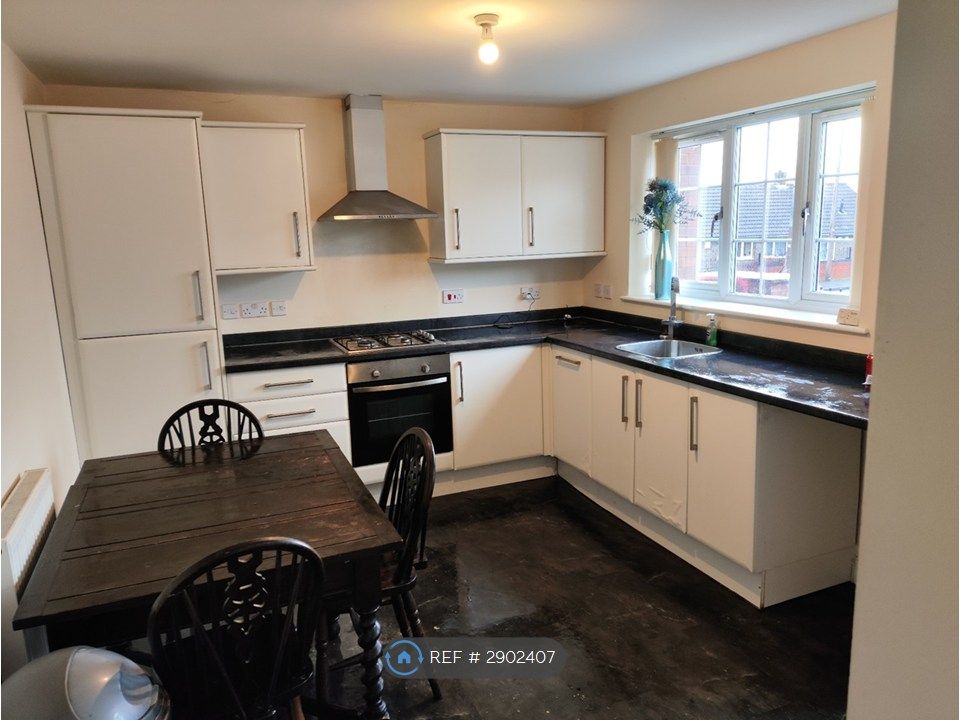 Property photo 1 of 13 Kitchen