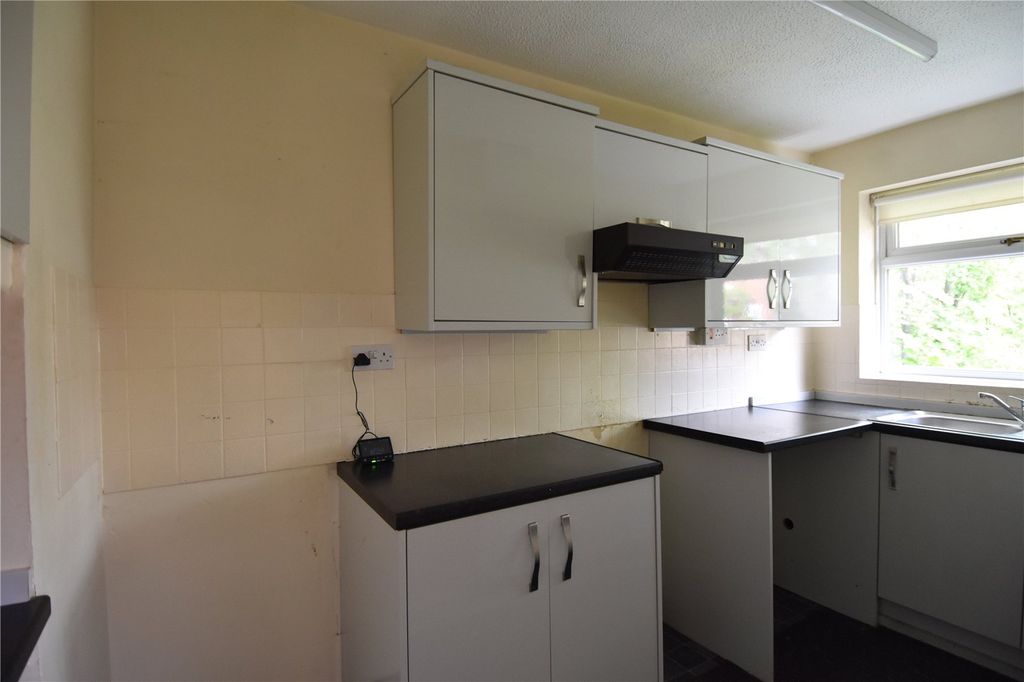 Property photo 2 of 16 Picture No. 26