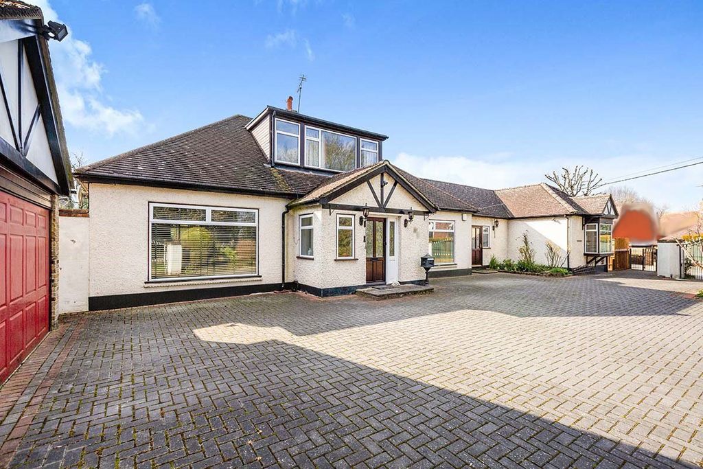 6 bed detached house for sale Longfield Hill