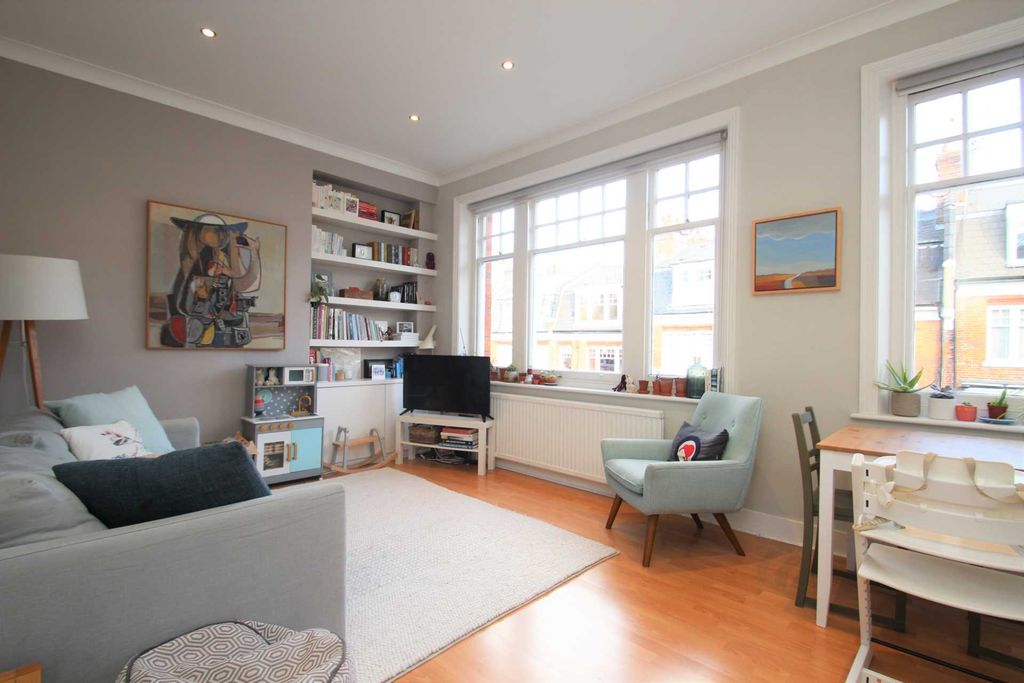 Property photo 2 of 7