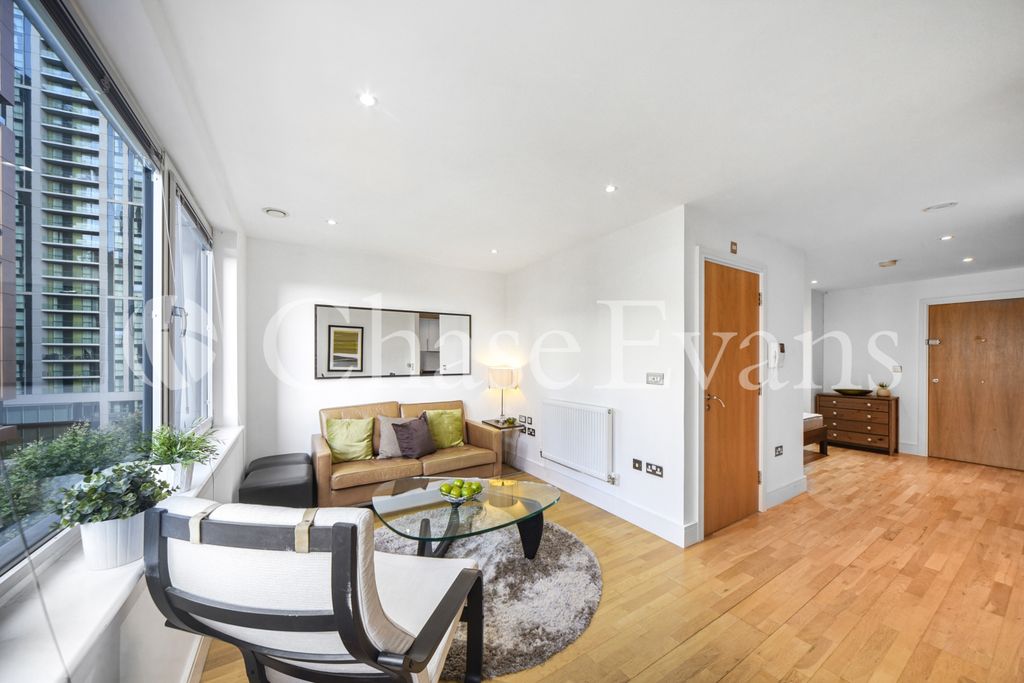 Property photo 2 of 11 Living Area