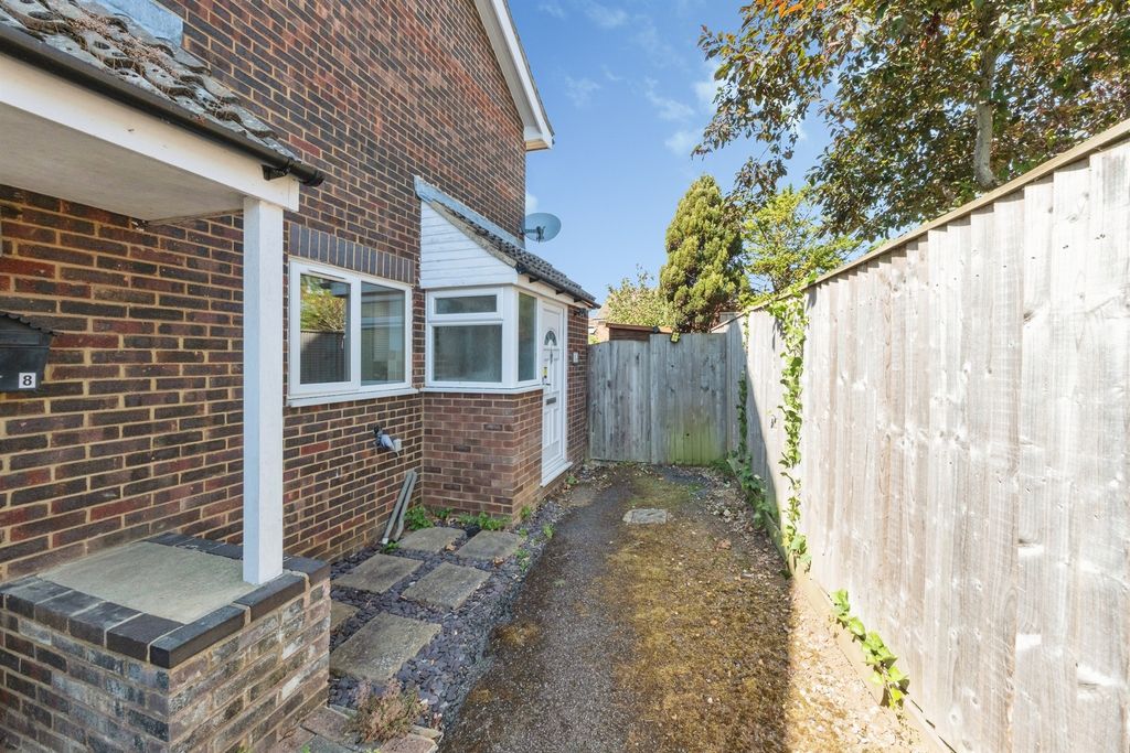 Property photo 1 of 11