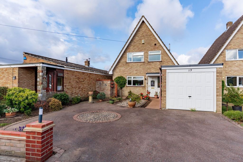 Property photo 1 of 16
