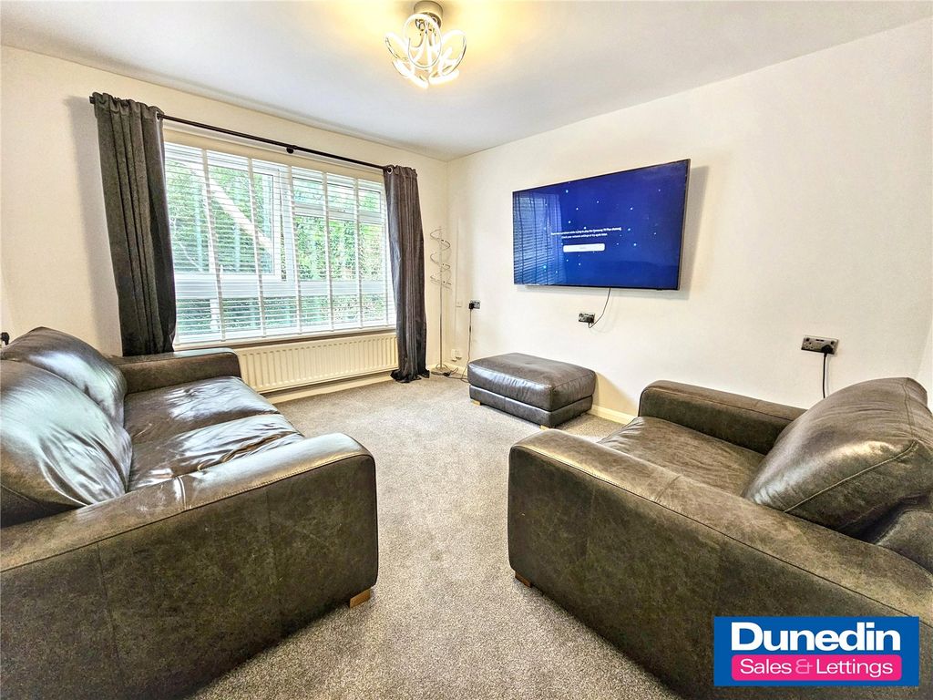 Property photo 2 of 8 Picture No. 04