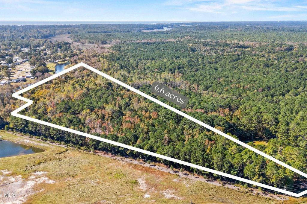 Property photo 3 of 6 <Alttext/>