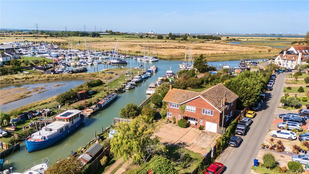 Property photo 1 of 38 Picture No. 31