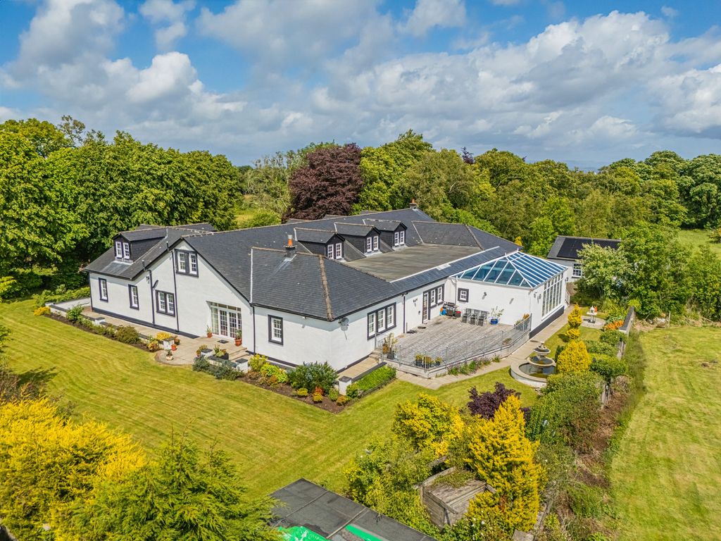 Property photo 1 of 91