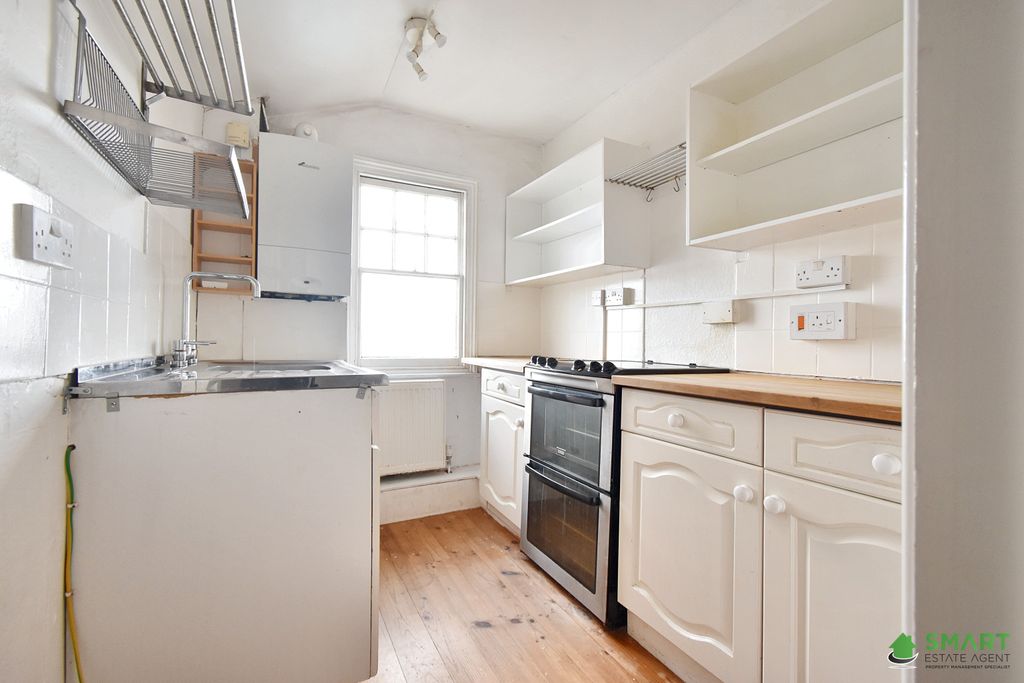 Property photo 3 of 9 Dsc_0306