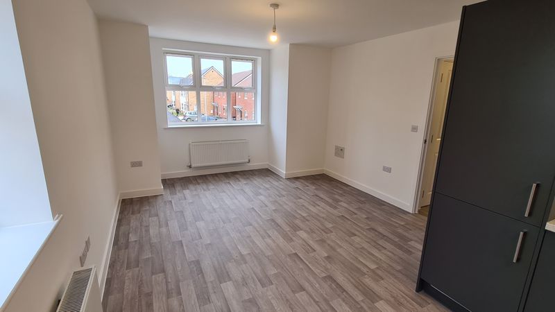 Property photo 3 of 10 Photo 3