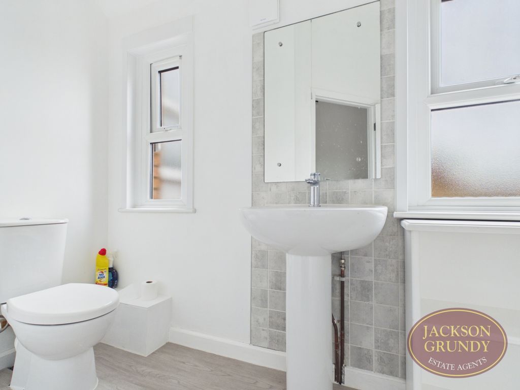 Property photo 3 of 9 King Edward Road