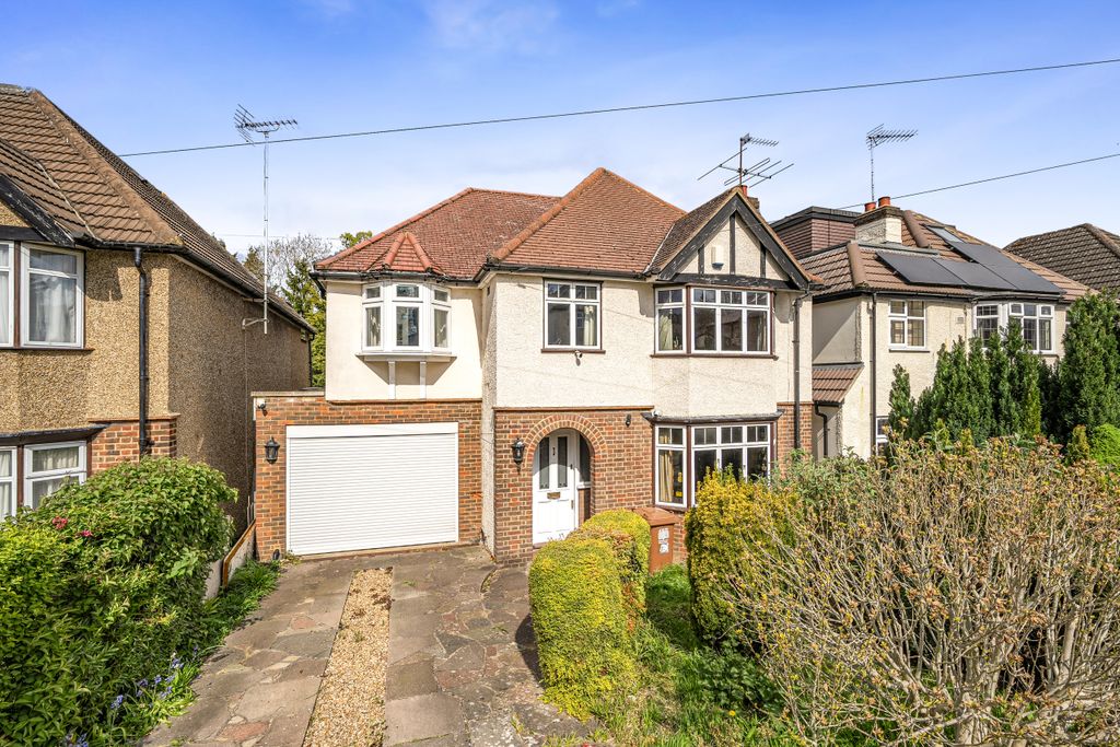 Property photo 1 of 16 1440985-1-69E798c252380