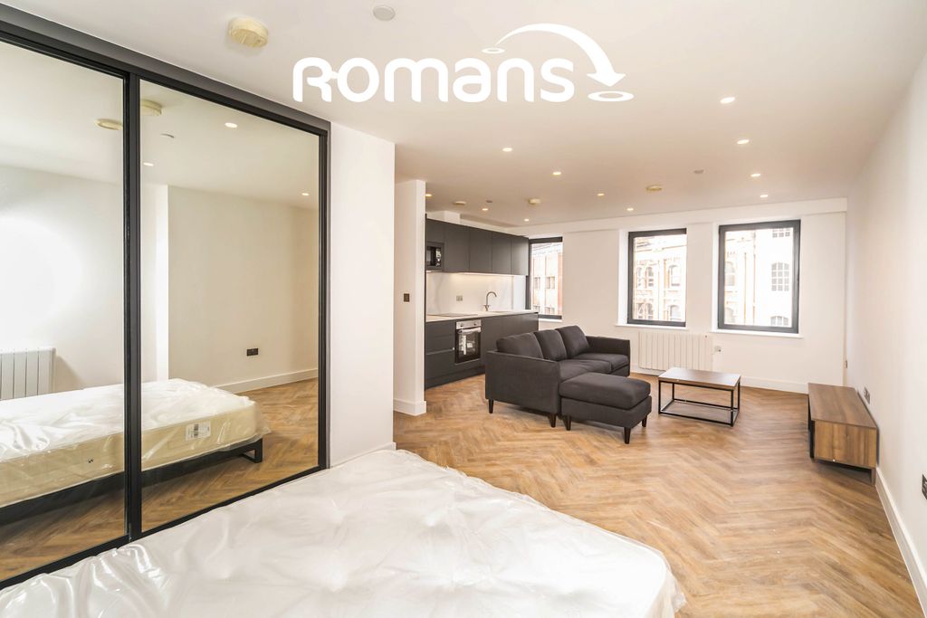 Property photo 1 of 10 7