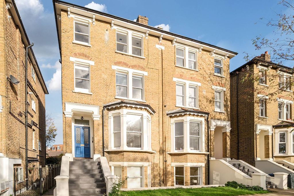 Property photo 2 of 11