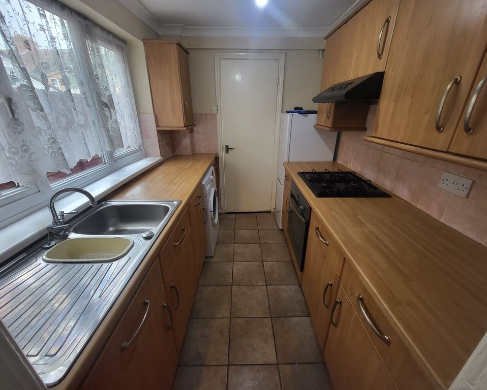 Property photo 3 of 23