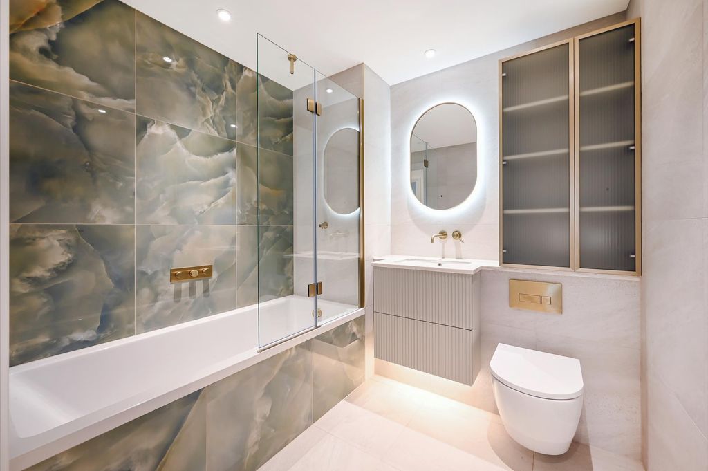 Property photo 2 of 3