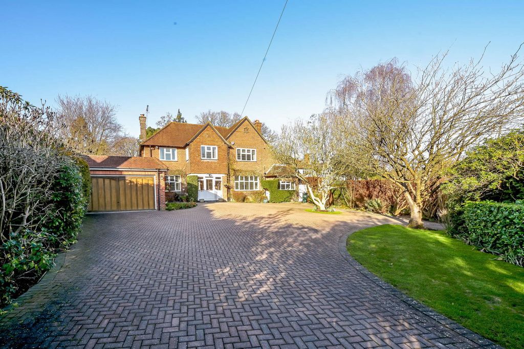 Property photo 1 of 18