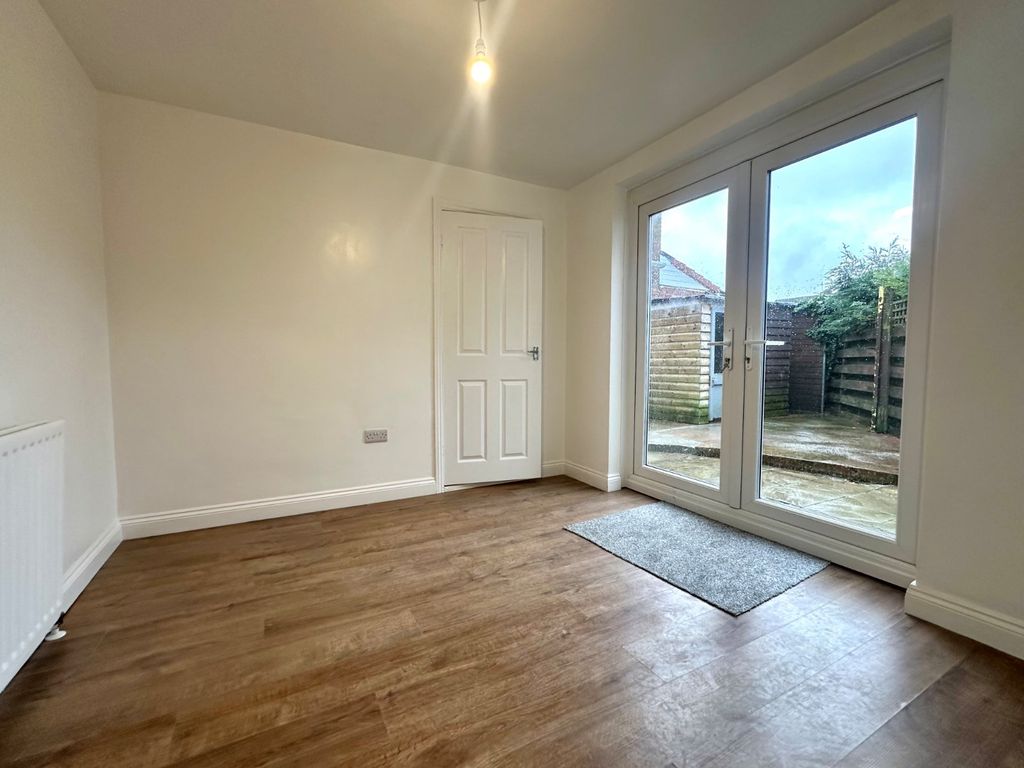 Property photo 3 of 19 Reception Room