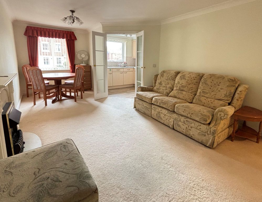 Property photo 2 of 11 Photo 5