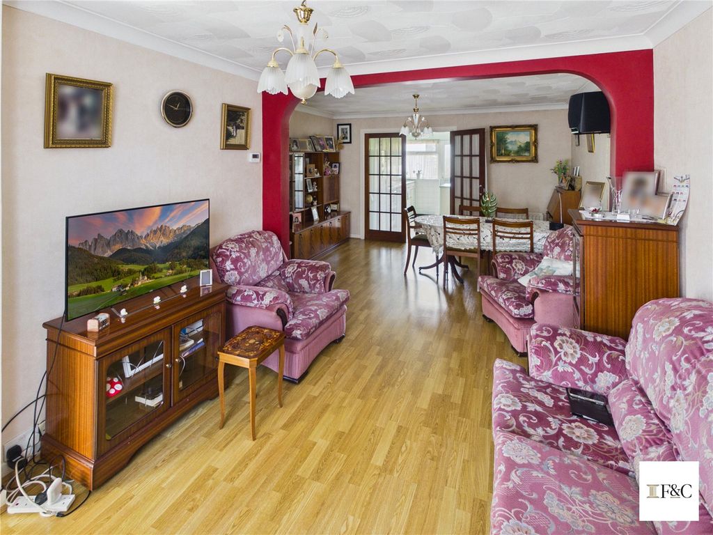Property photo 3 of 26 Picture No. 41