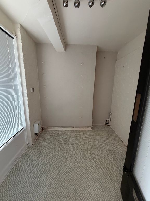 Property photo 1 of 1