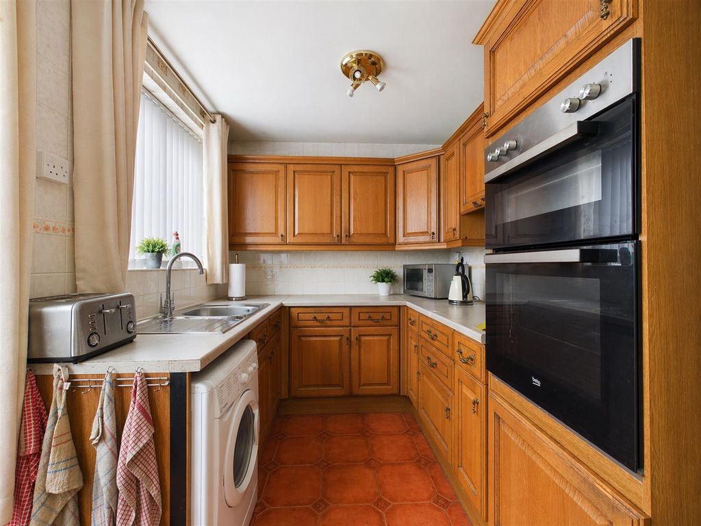 Property photo 3 of 16 21 St David Drive Ai