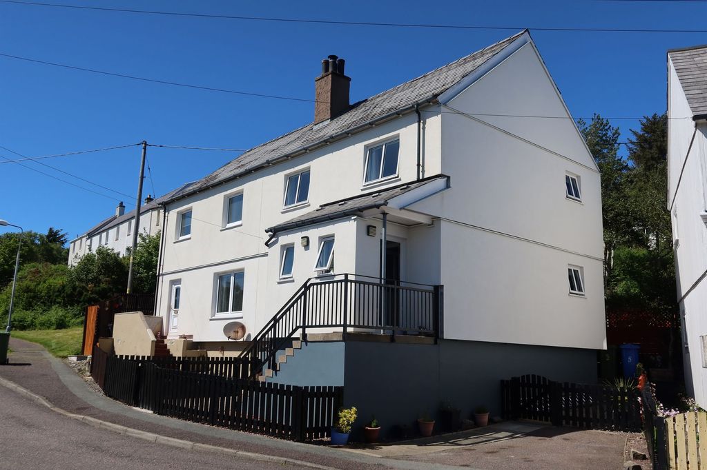 Property photo 1 of 50