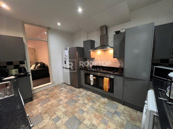 Property photo 3 of 19 9093600.Jpg