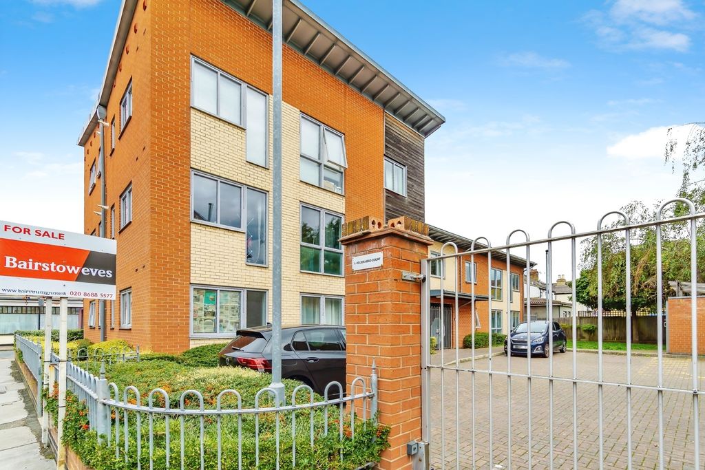 Property photo 1 of 8 Photo