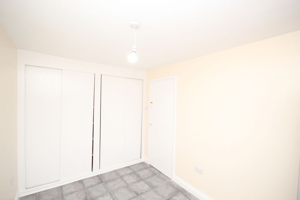 Property photo 3 of 6 Gallery