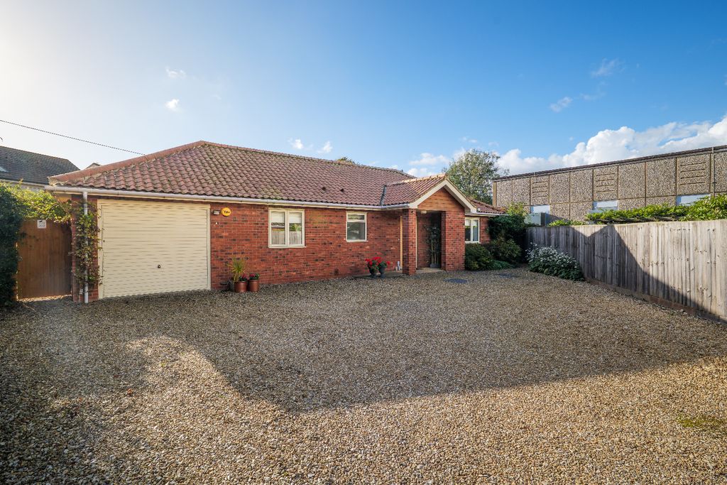 Property photo 1 of 24 5705670