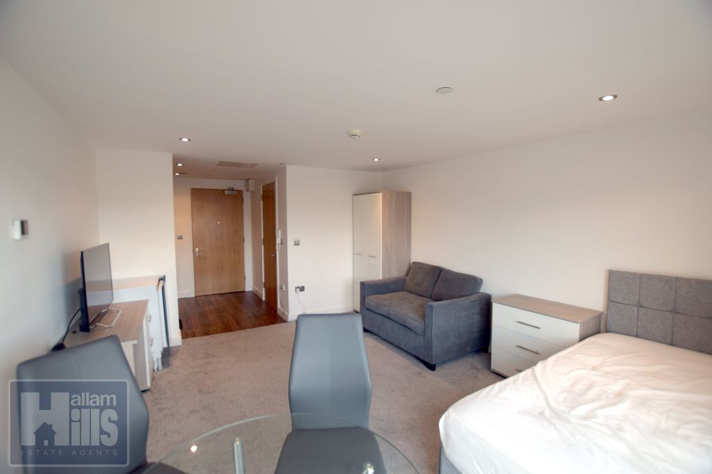 Property photo 3 of 10