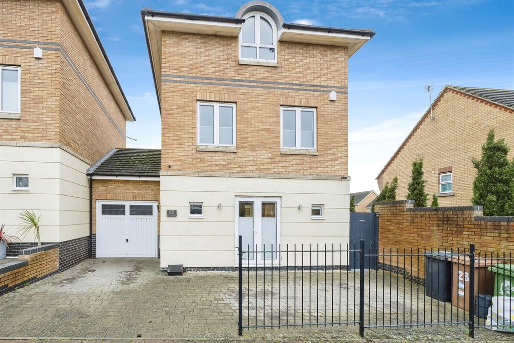 Property photo 1 of 19